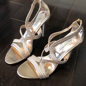 Town shoes women’s size 8B heels